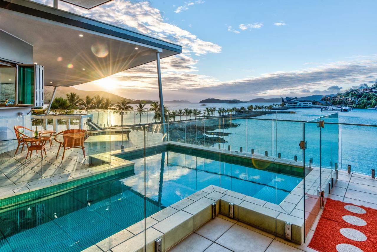 Pavillions Penthouse 25 - Luxury Waterfront Apartment With Private Roof Top Pool And Buggy Hamilton Island Exterior foto