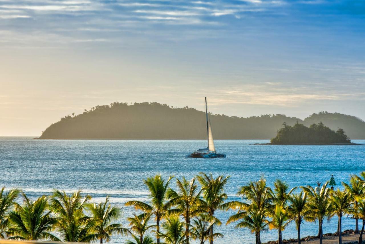 Pavillions Penthouse 25 - Luxury Waterfront Apartment With Private Roof Top Pool And Buggy Hamilton Island Exterior foto
