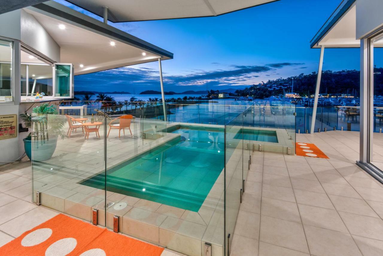 Pavillions Penthouse 25 - Luxury Waterfront Apartment With Private Roof Top Pool And Buggy Hamilton Island Exterior foto